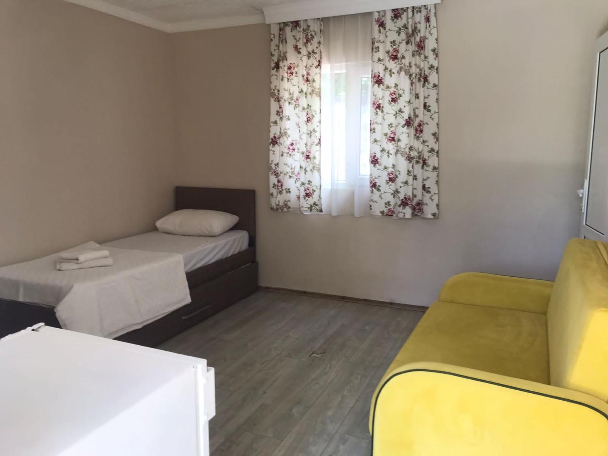 Cicek Evler Tatil Koeyue Hotel Armutlu ภายนอก รูปภาพ