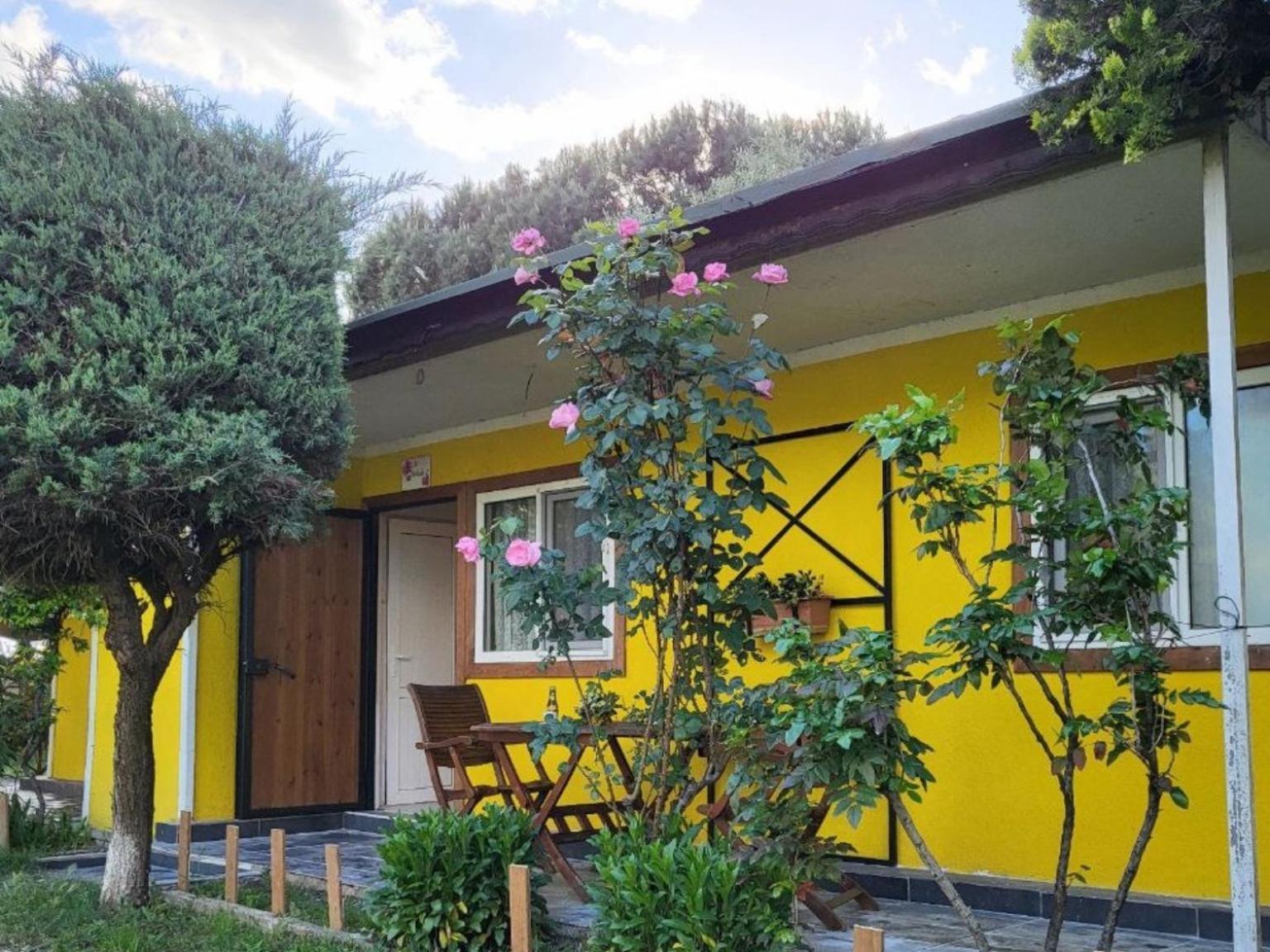Cicek Evler Tatil Koeyue Hotel Armutlu ภายนอก รูปภาพ